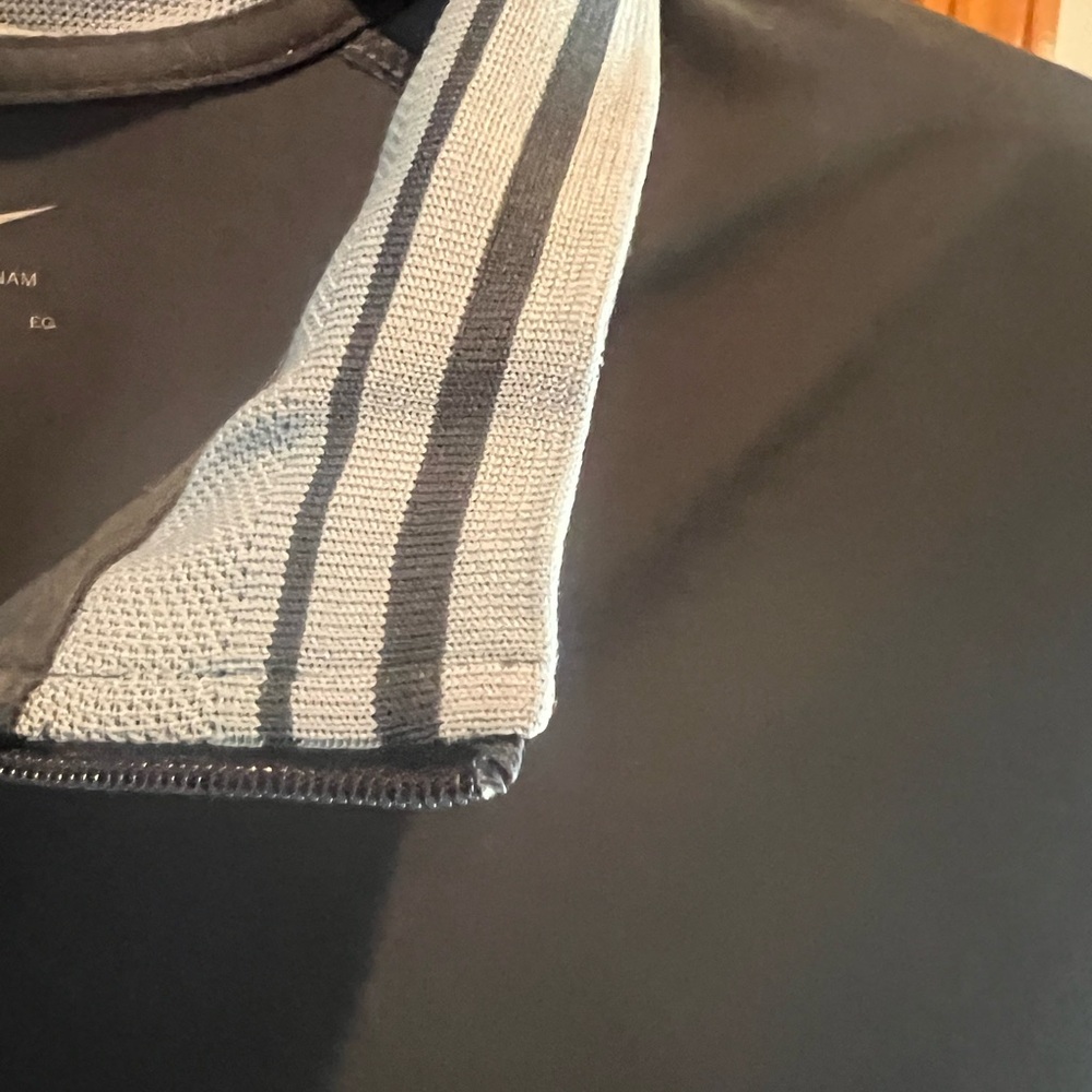 Nike Golf Dri-FIT Pullover XL in Black and Gray - Picture 3 of 5